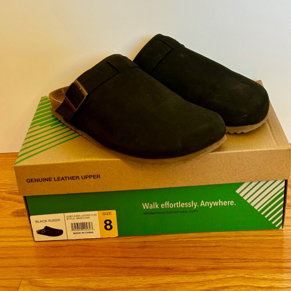 White Mountain Footbeds Suede Clogs size 8